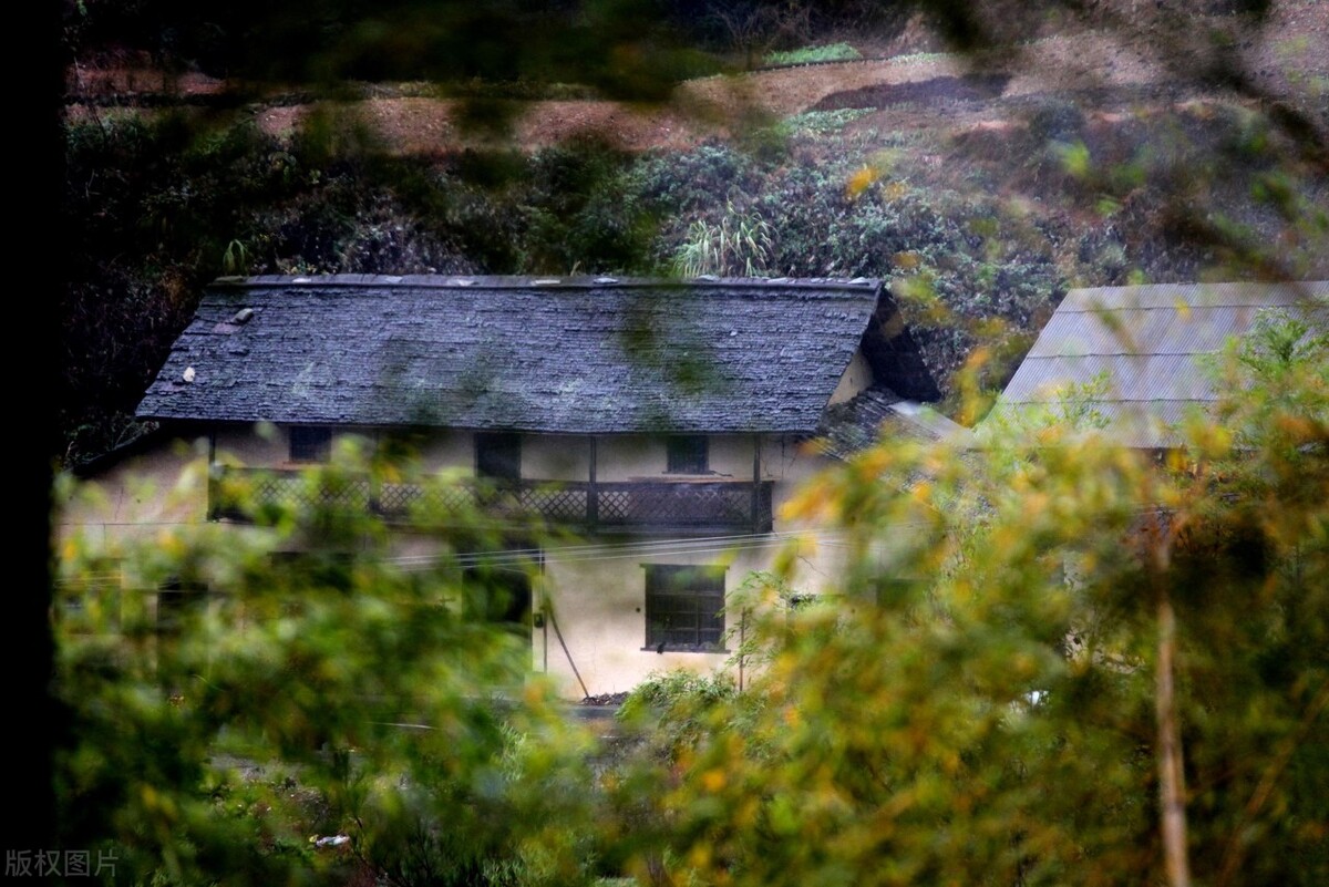 男方给彩礼多少女方没有嫁妆合适,女儿出嫁要给女儿多少嫁妆