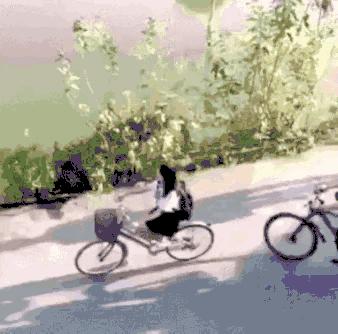 女朋友是不是平胸怎么验,被说平胸怎么安慰自己