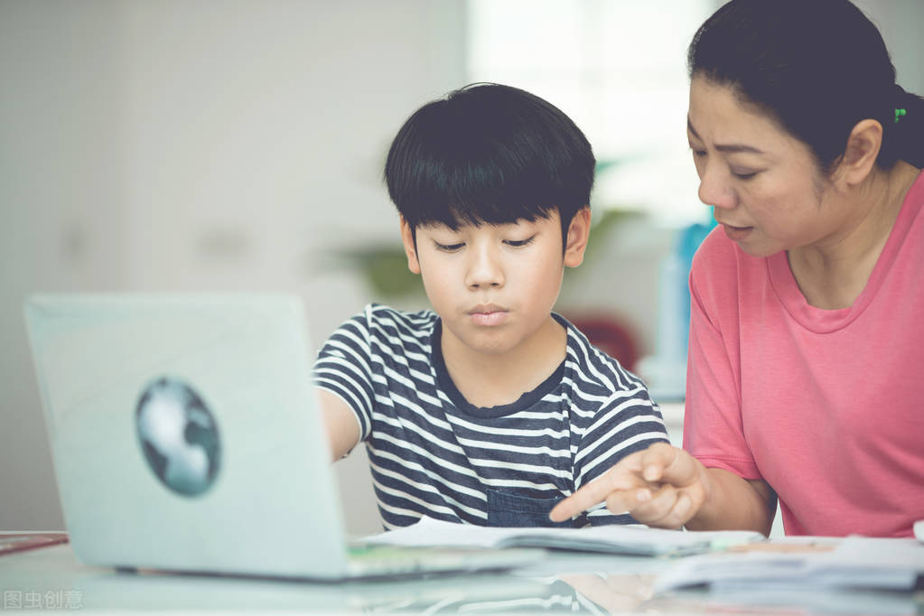 孩子在学校被骂家长该如何处理,孩子在学校被父亲骂怎么办