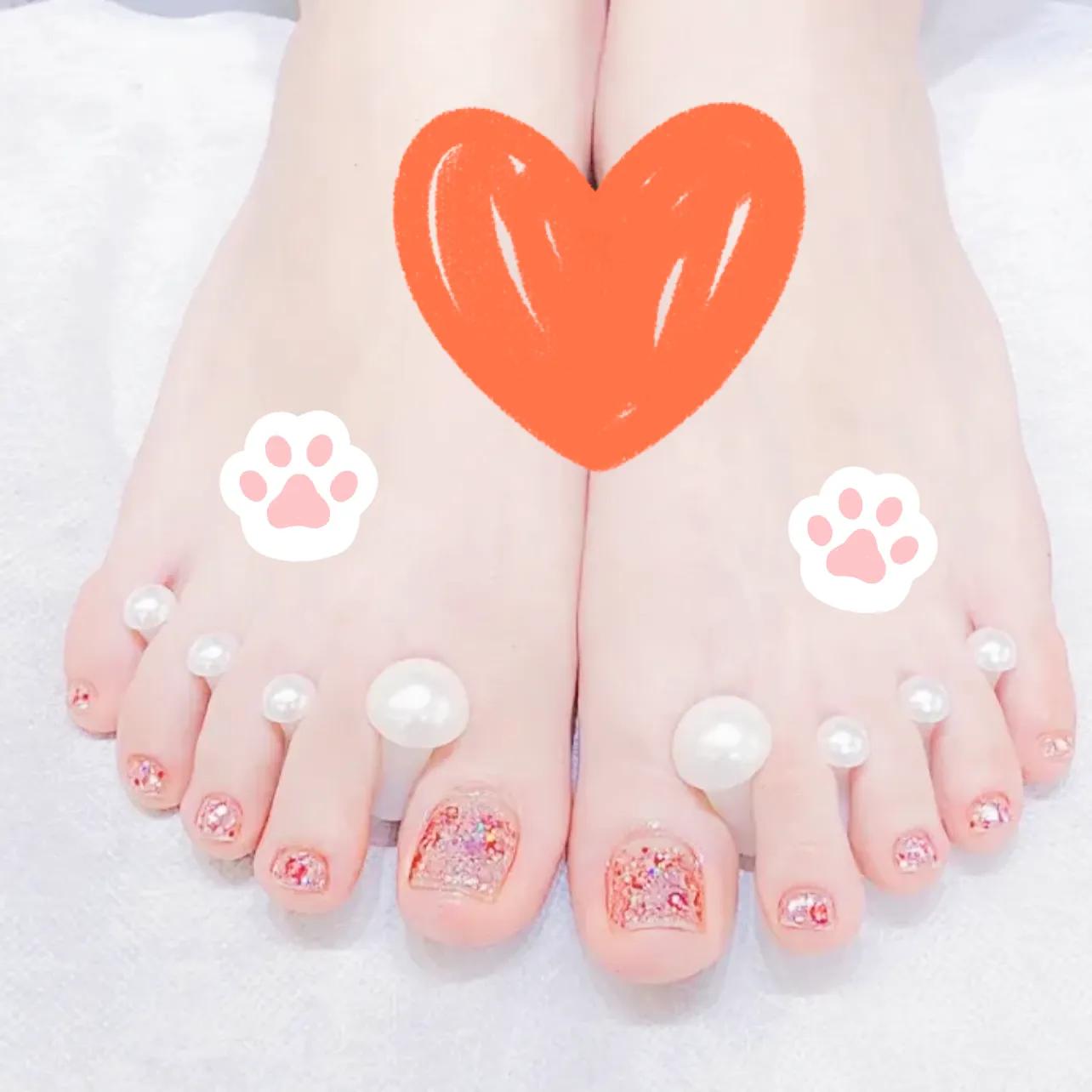 脚美甲图片夏天显白短甲,2022年春季美甲款式图片显白