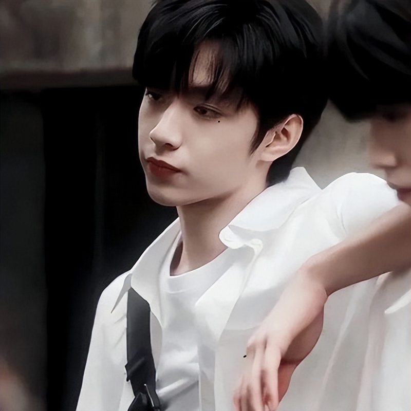 黑白风超帅高级感男头,好看的高级帅气男头