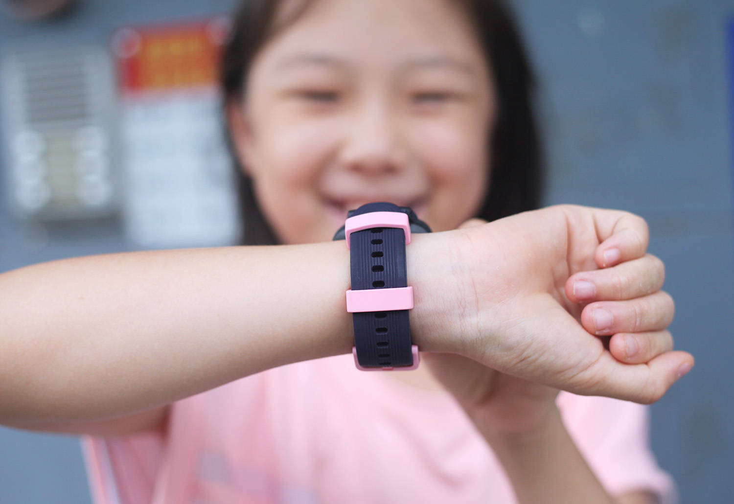 带小朋友去买小天才儿童电话手表,小寻3儿童电话手表测评