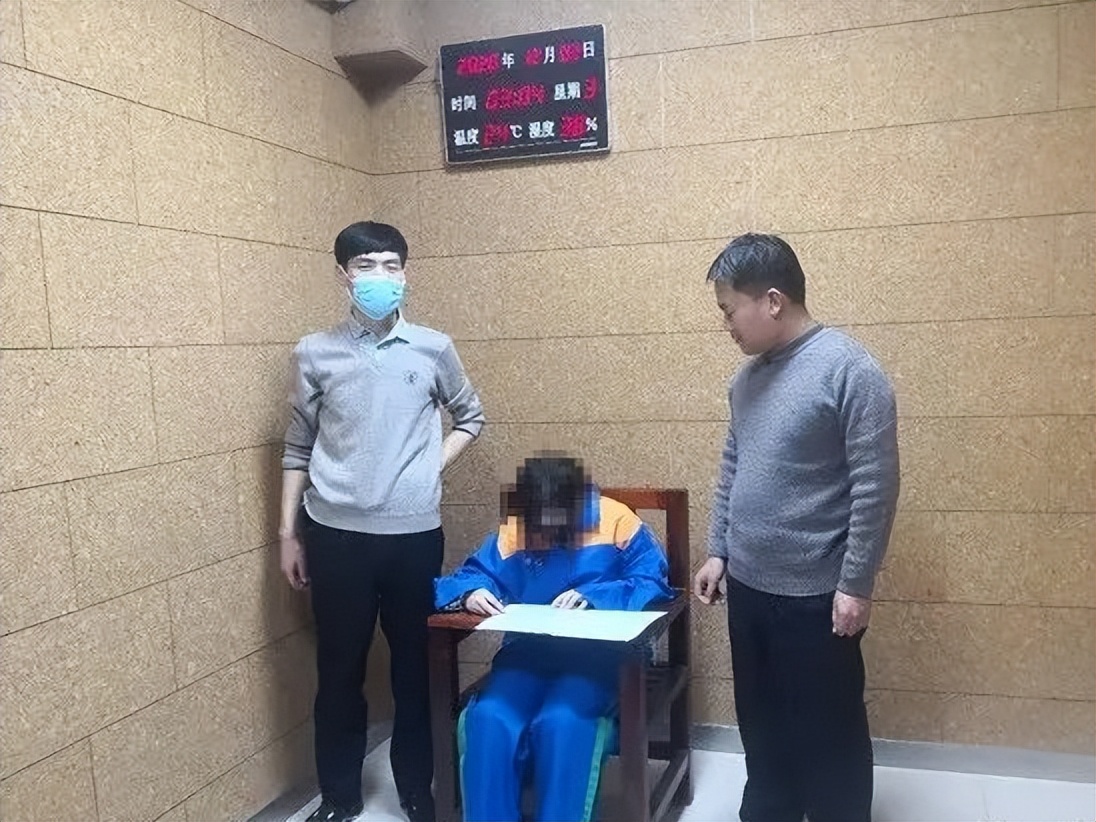 情人关系住酒店男女都要登记吗,法律法规对情人住酒店的有关规定