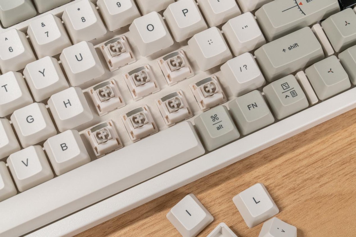 洛斐透明磨砂键盘测评,lofree洛斐机械键盘套装