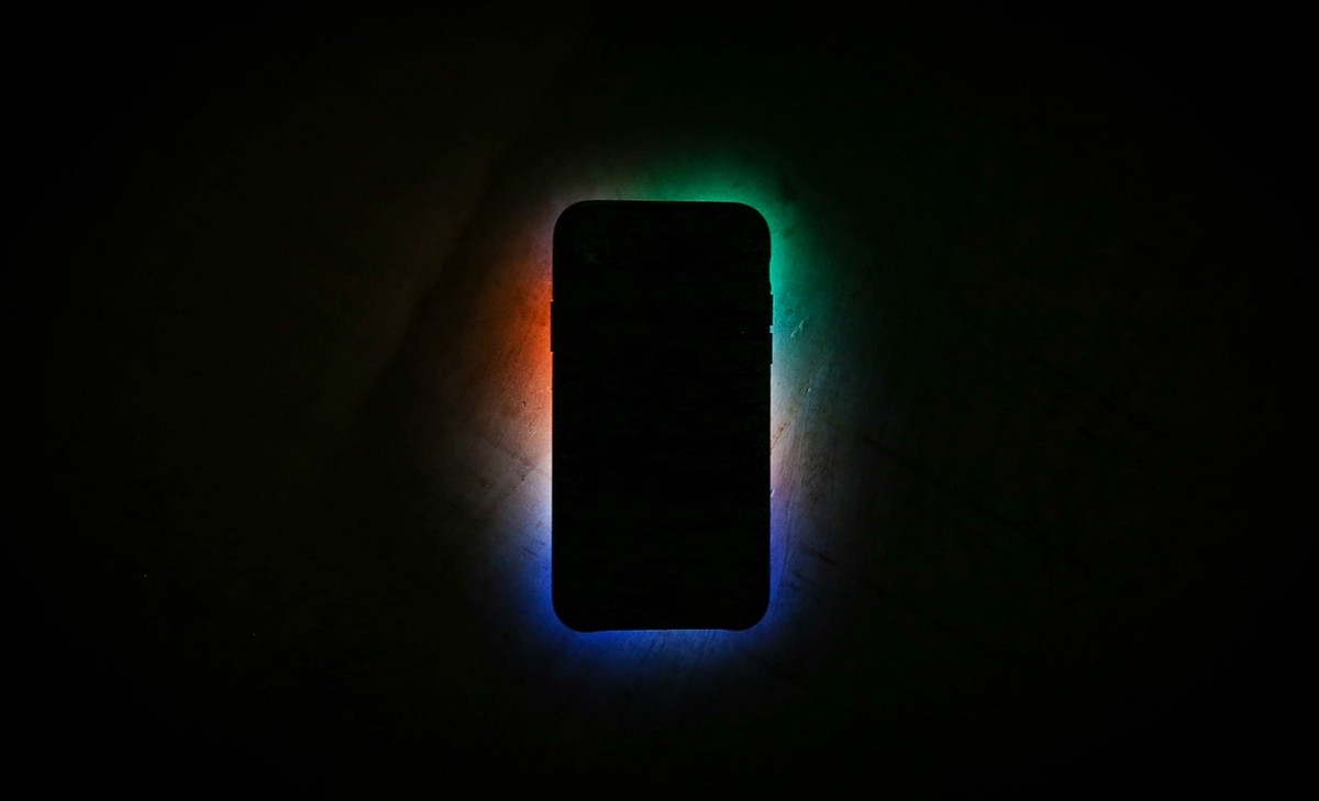 仅售599元！买耳机送手机，这设计遥遥领先友商？