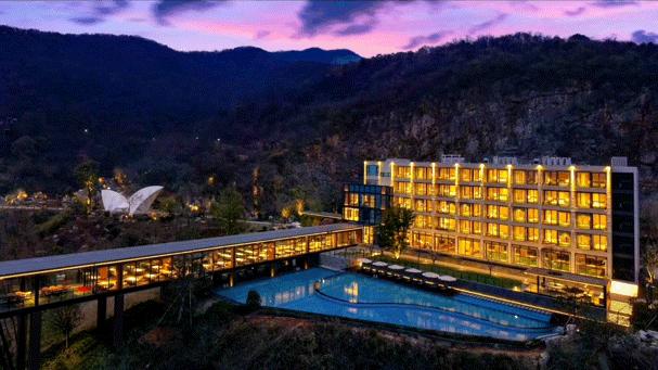 江苏宜兴悬崖酒店,宜兴市悬崖酒店