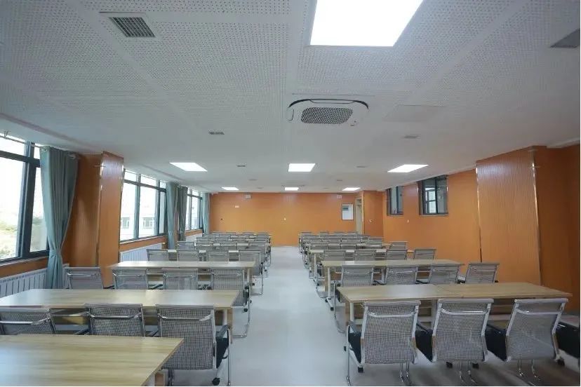 公办学校就近划片入学,坚持划片对口就近入学的基本原则