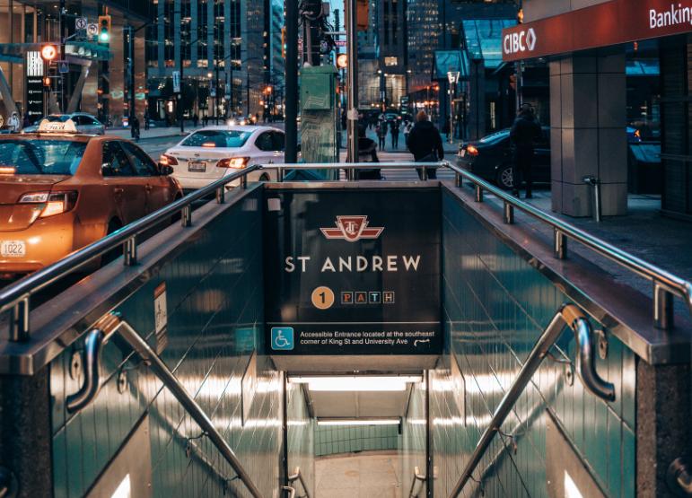 重庆国企研究生月收入,硕士生去国企待遇怎么样