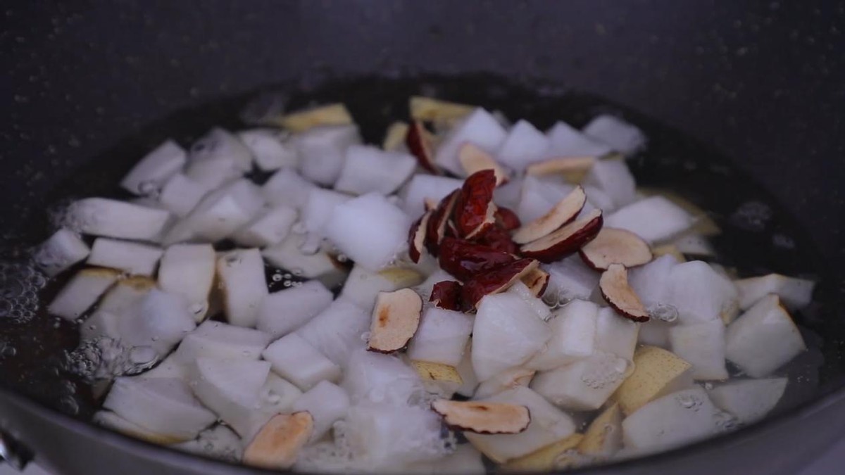 秋后2种伤肝果千万别碰,养肝的冬季水果有哪些