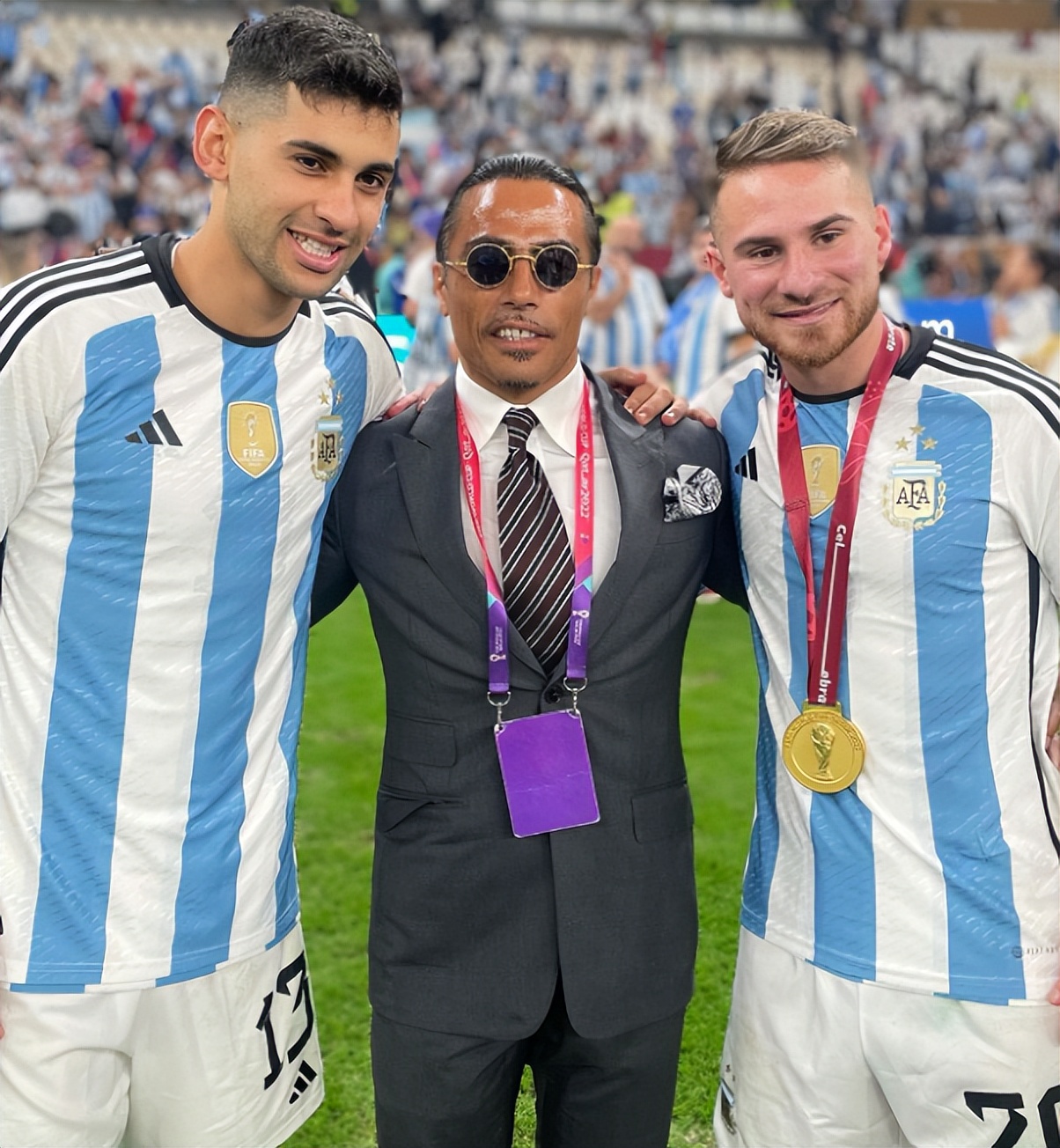 撒盐哥蹭梅西,撒盐哥亲吻姆巴佩