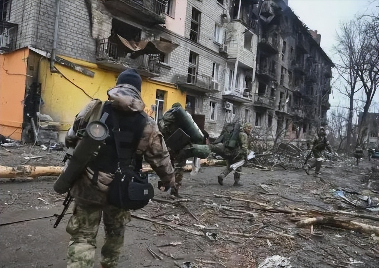 拿下巴赫穆特对俄军意味着什么,乌军坚守巴赫穆特还有反击机会吗