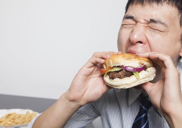 频繁放屁肚子咕咕叫,肚子咕咕叫腹胀老放屁大便不成形