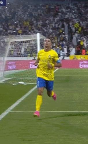 c罗动作引发欧足联关注,c罗在足球上的暴力