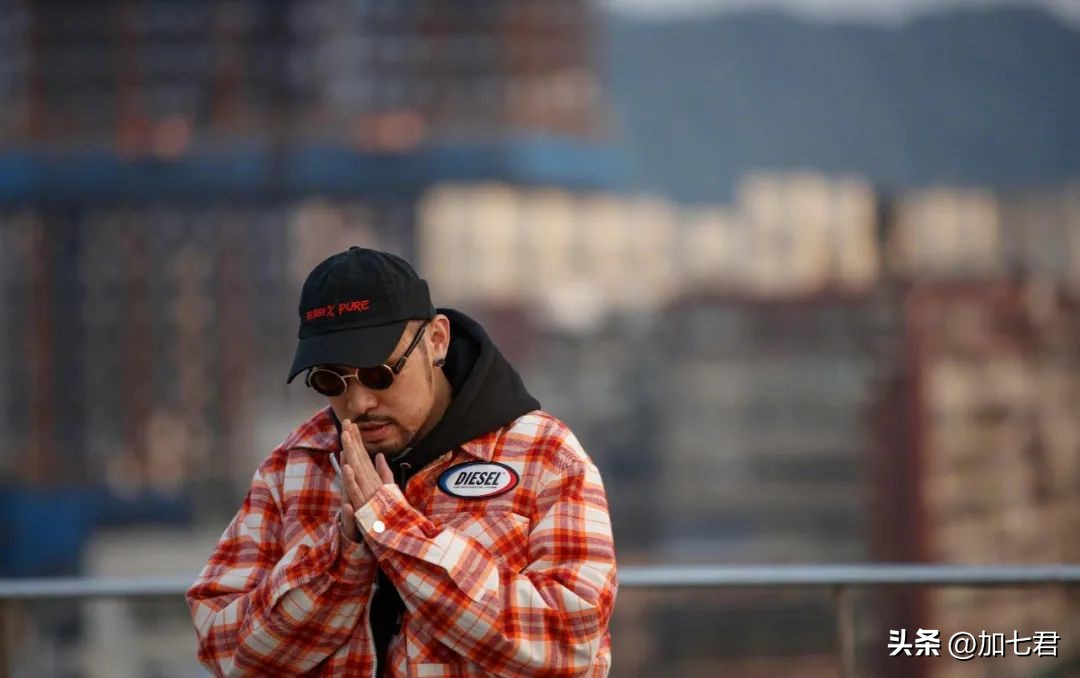 热狗中国说唱巅峰,热狗中国说唱巅峰对决穿搭