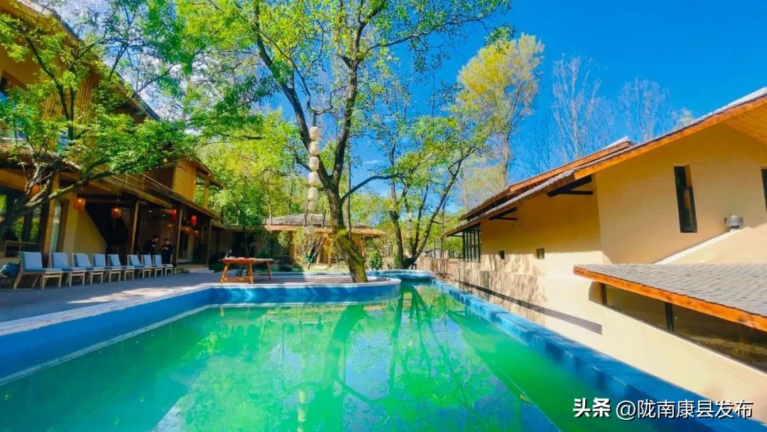 浜斾竴搴峰吇鏃呮父,浜斾竴搴峰吇搴﹀亣鏀荤暐