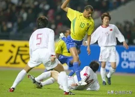 高中班上看国足世界杯预选赛,高中学生偷偷看世界杯