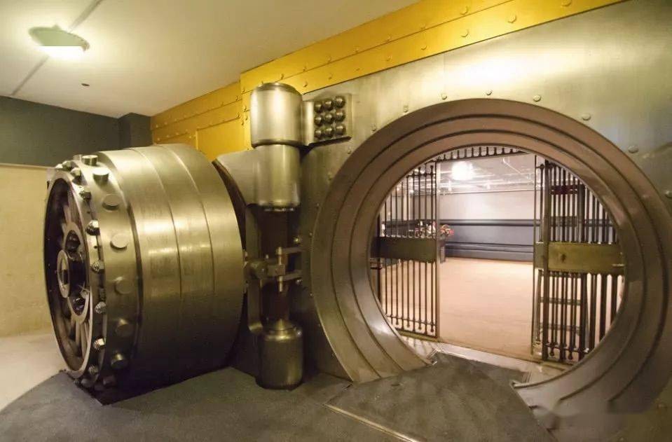 为什么各国把黄金存美,各国为什么将黄金存放在美国