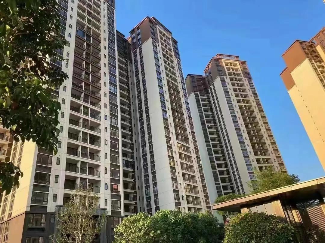 美的鹭湖别墅区500万,佛山美的鹭湖200万内别墅出售