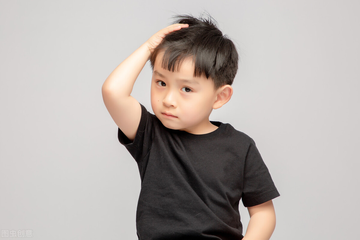 孩子没眼力见怎么办,是什么导致的孩子没眼力见