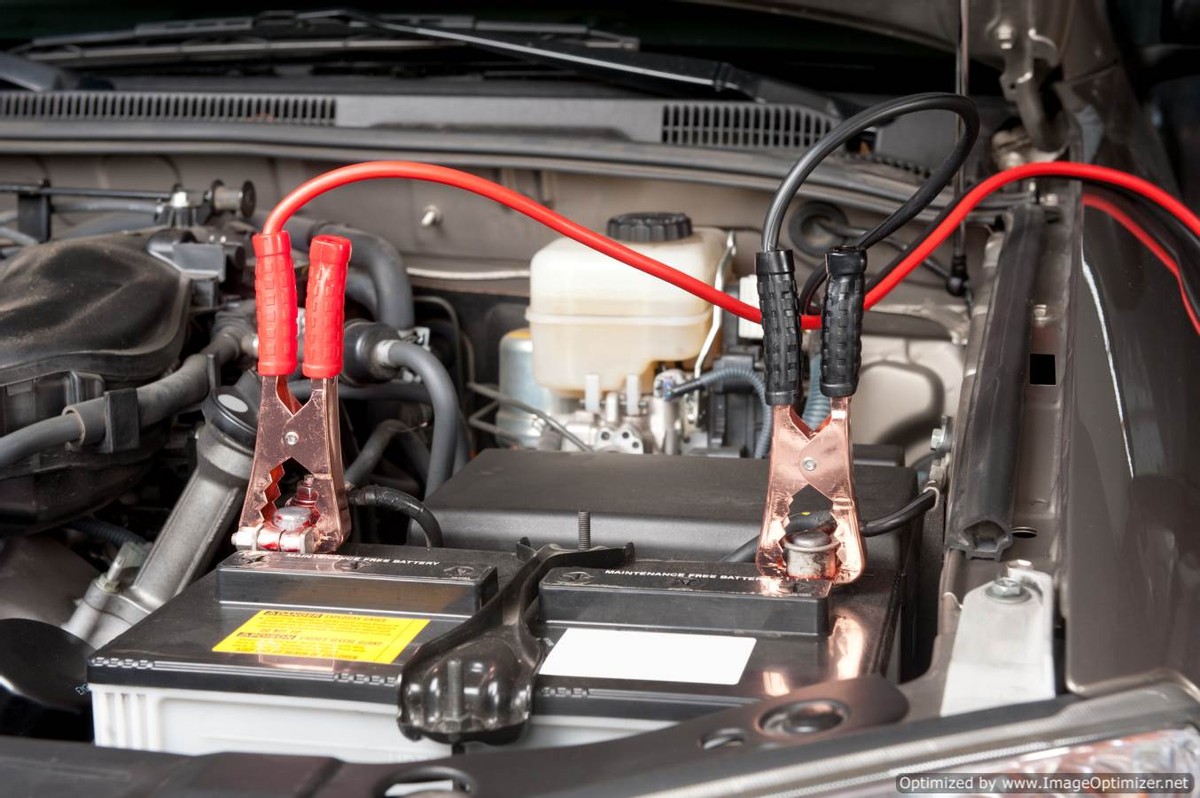 如何更换汽车电瓶的方法,自己动手更换汽车启动电瓶