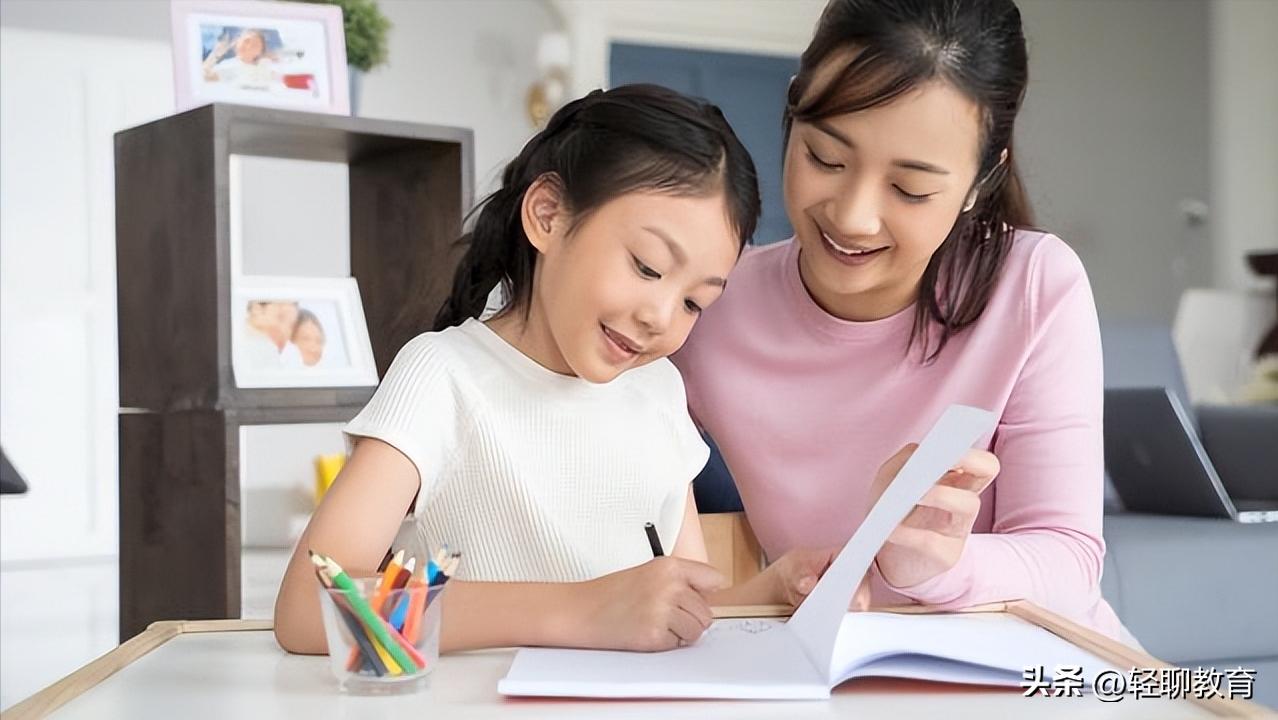 究竟怎样夸奖孩子效果好？聪明的家长这样做，孩子更有“后劲”
