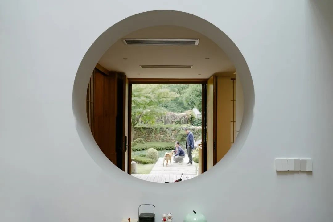 他用古法造400平方米房子,他用古法造400私宅