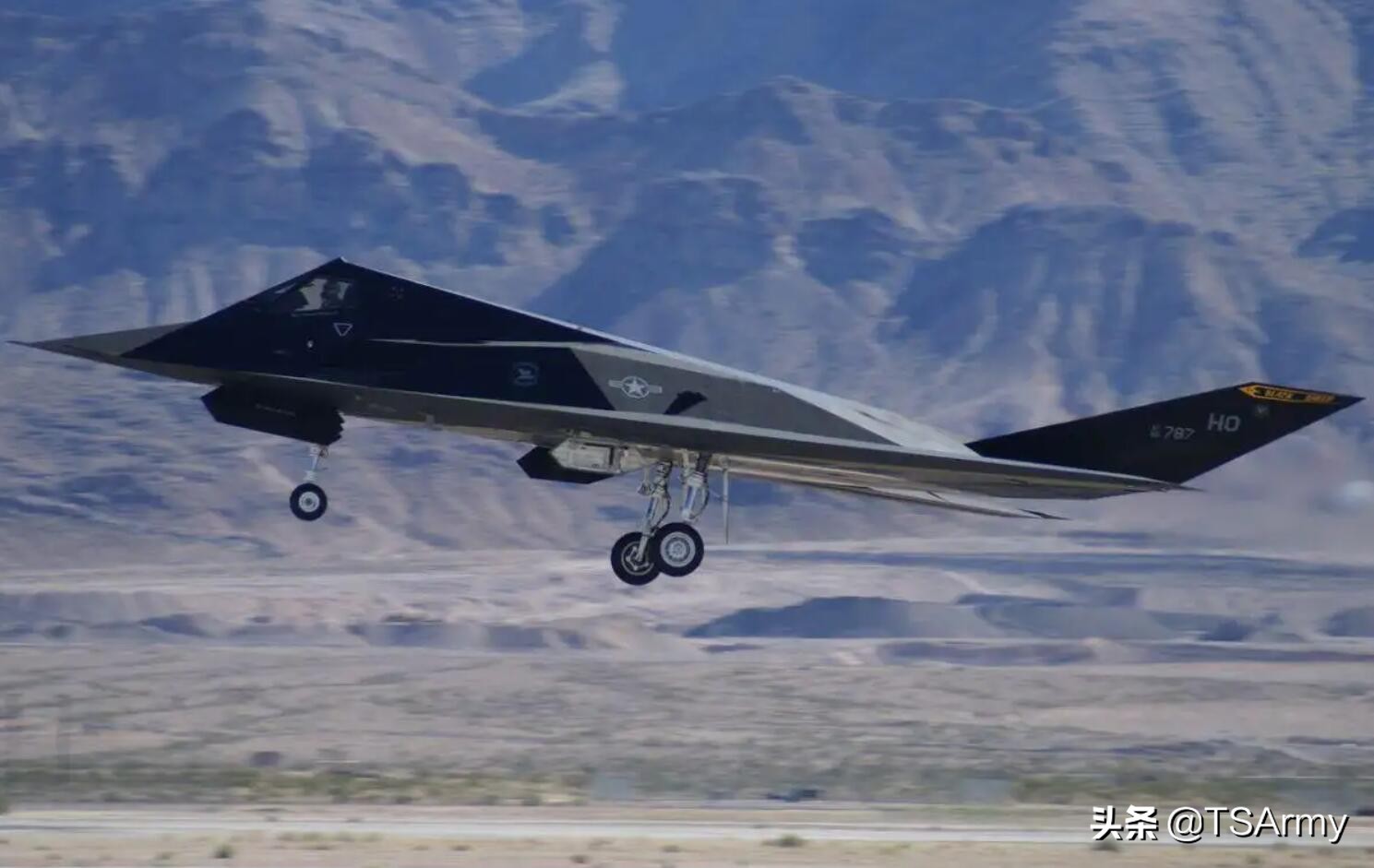 美军十大王牌武器,美国为什么要让f117退役