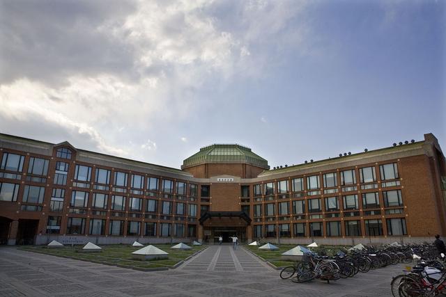 台湾也有一个清华大学，实力不容小觑