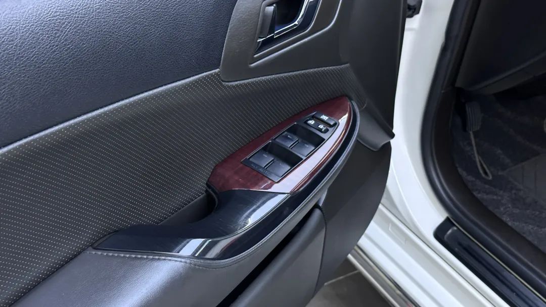 13代半皇冠底盘松散回炉重造,十三代皇冠彻底整备