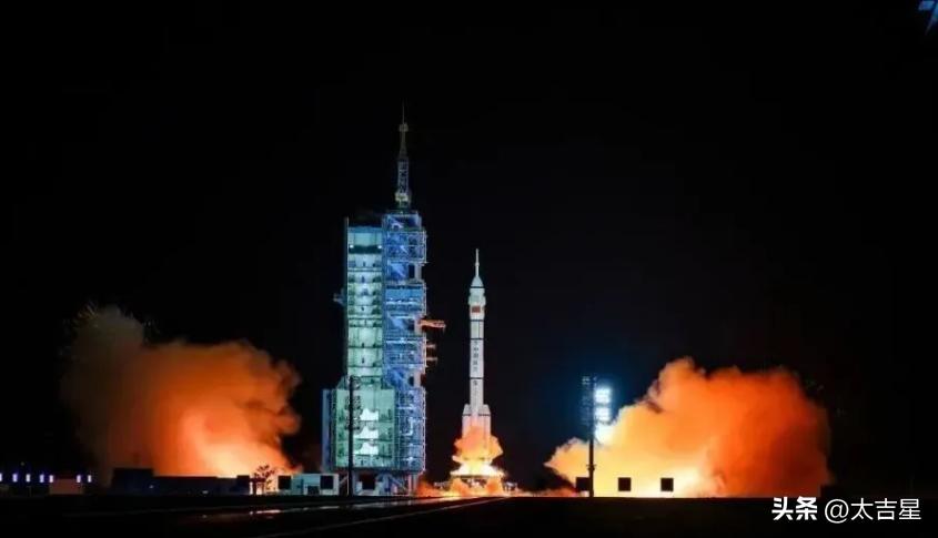 马斯克的星舰飞往火星了吗,马斯克的星舰成功发射2.0卫星