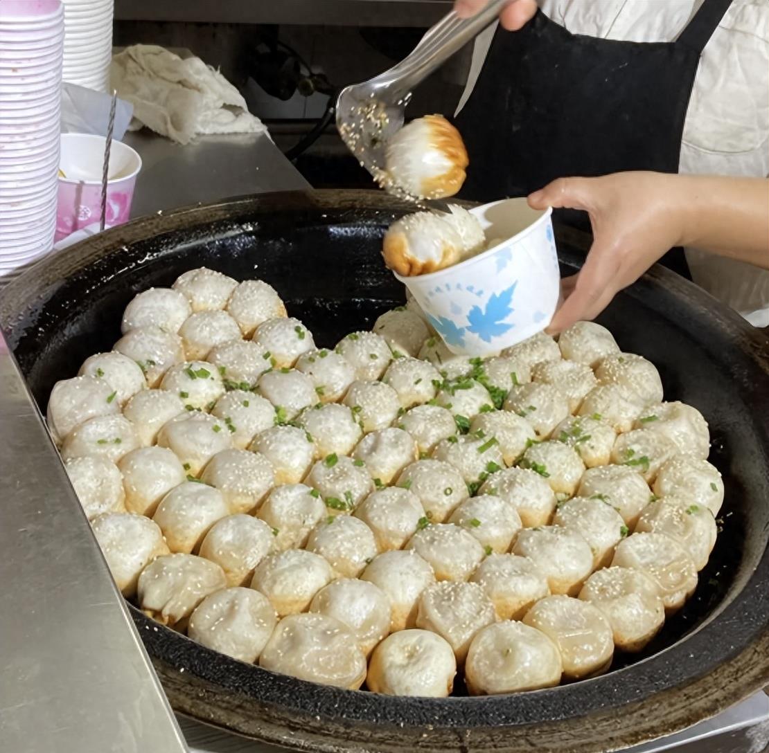 「美食城探秘」：朱一龙新片背后的隐藏美食！