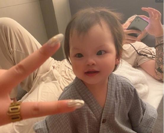 为了巴掌脸，把骨头削去一半，你害怕吗？