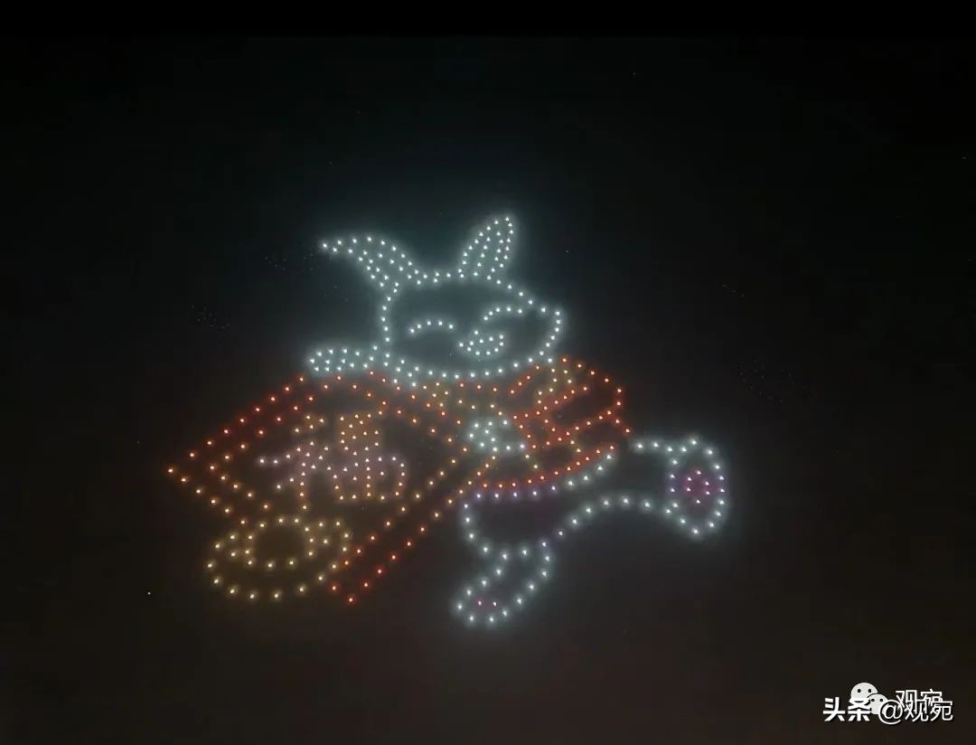 卧龙岗的会表演的无人机,南阳无人机灯光秀是哪个团队的