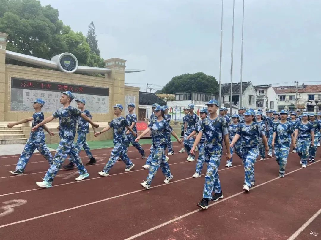 高标准军训,威武霸气的军训