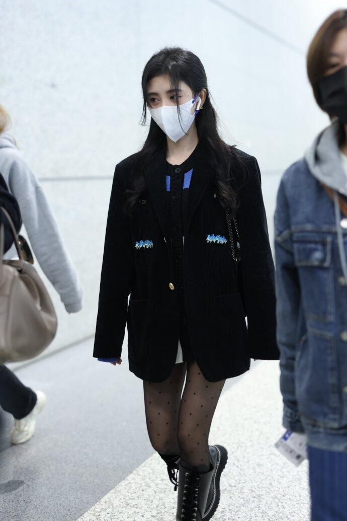 鞠婧祎同款冰冰袜显腿瘦吗,鞠婧祎白绑带袜