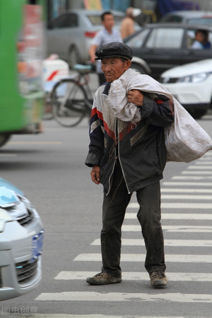 一个lv包包分期付款,很想分期买一个lv包包