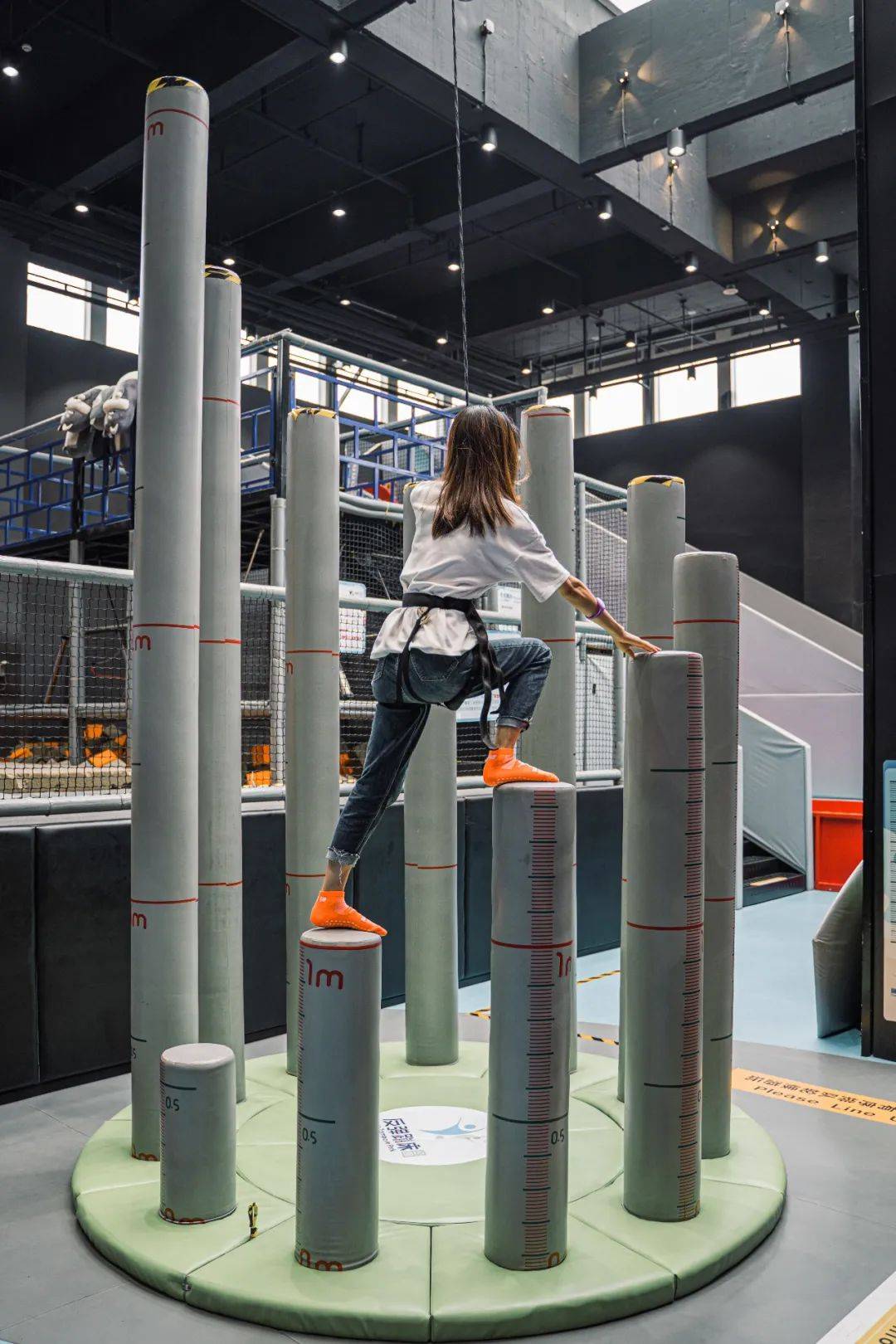 499元蹦床公园,5000平蹦床公园