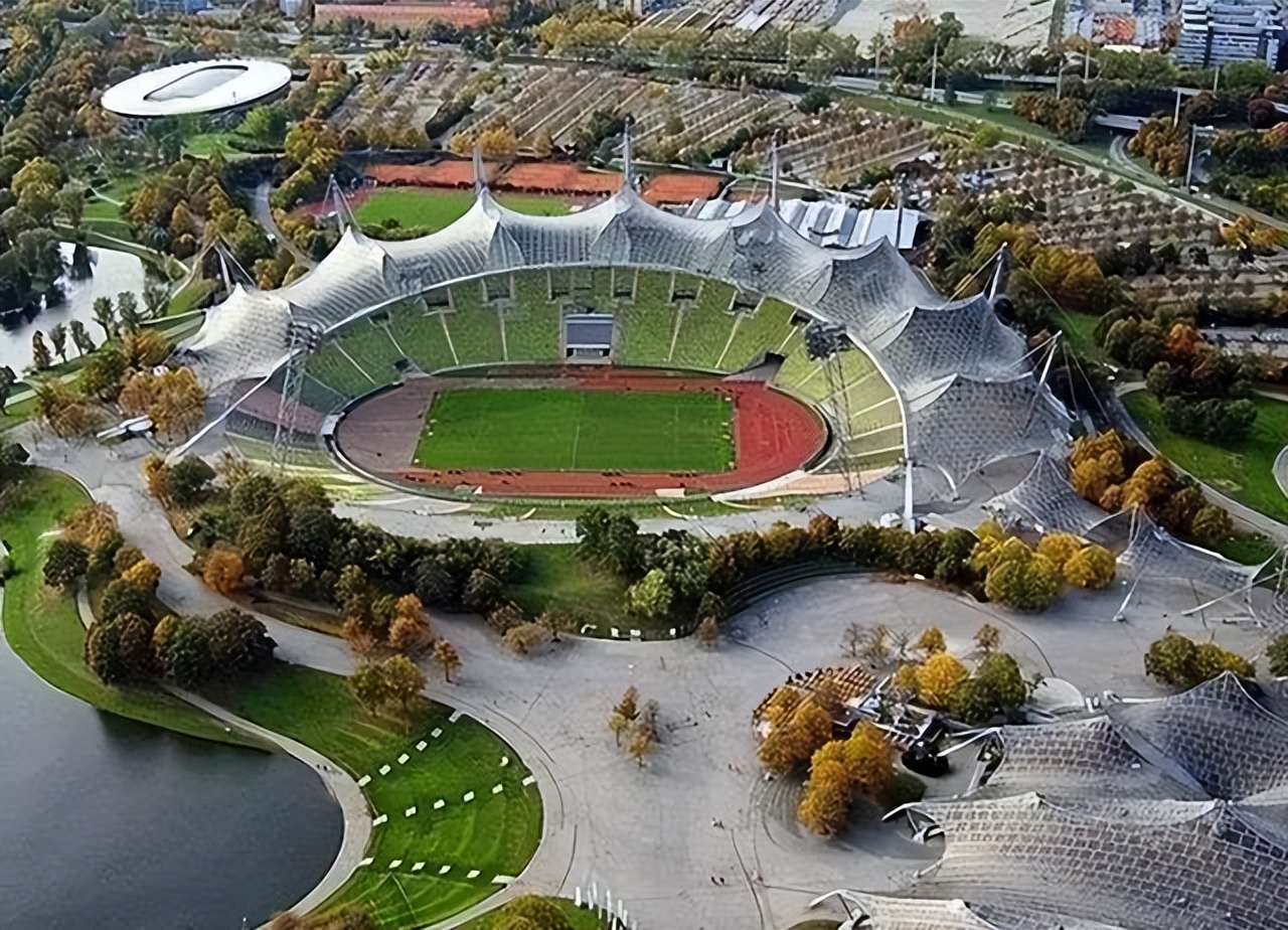 1974年世界杯决赛谁逆转了荷兰,荷兰队全攻全守是什么阵型