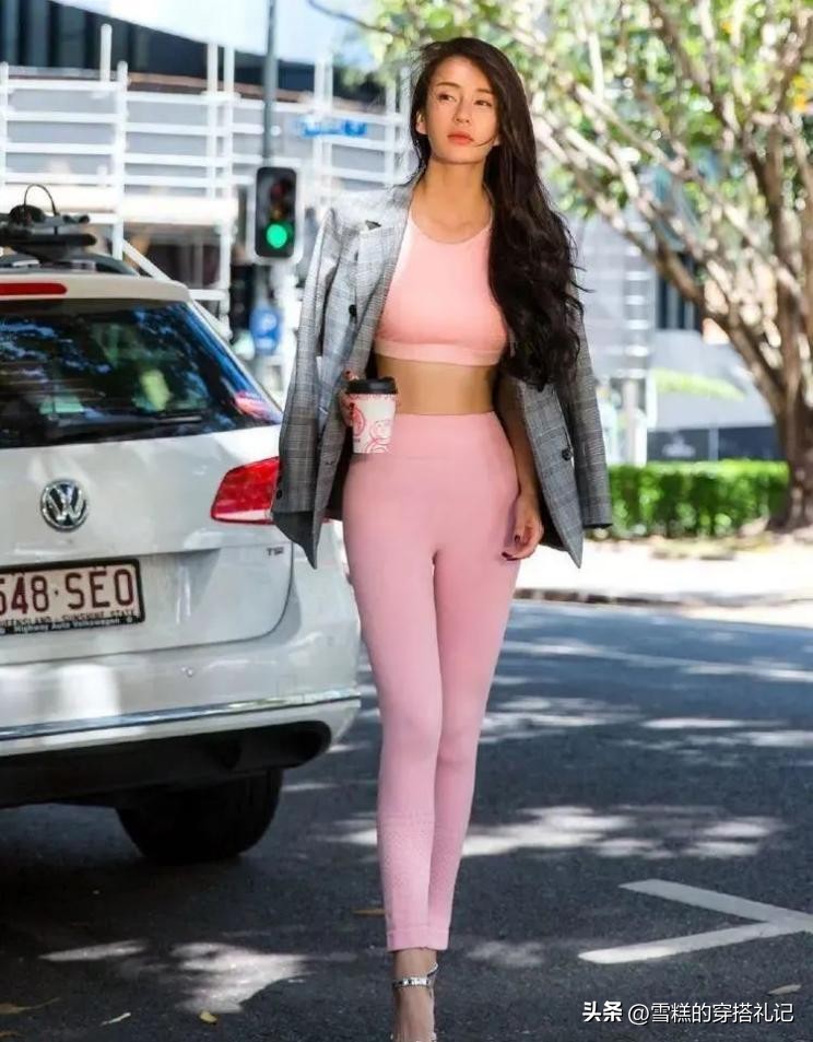 瑜伽服穿搭网红,瑜伽服潮搭