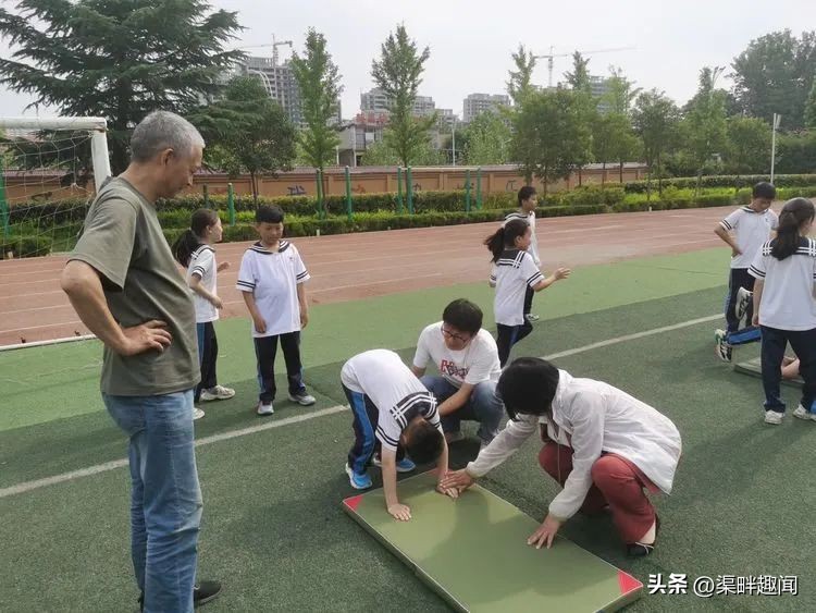 聚焦课堂共促成长,聚焦课堂展风采