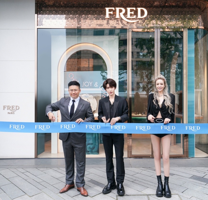 FRED斐登携手刘宇，庆祝杭州湖滨银泰in77精品店全新启幕