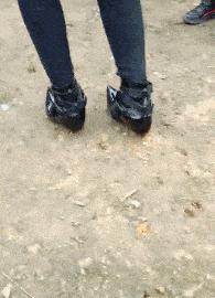 丝袜上可以纹身吗,穿丝袜能看出来纹身吗