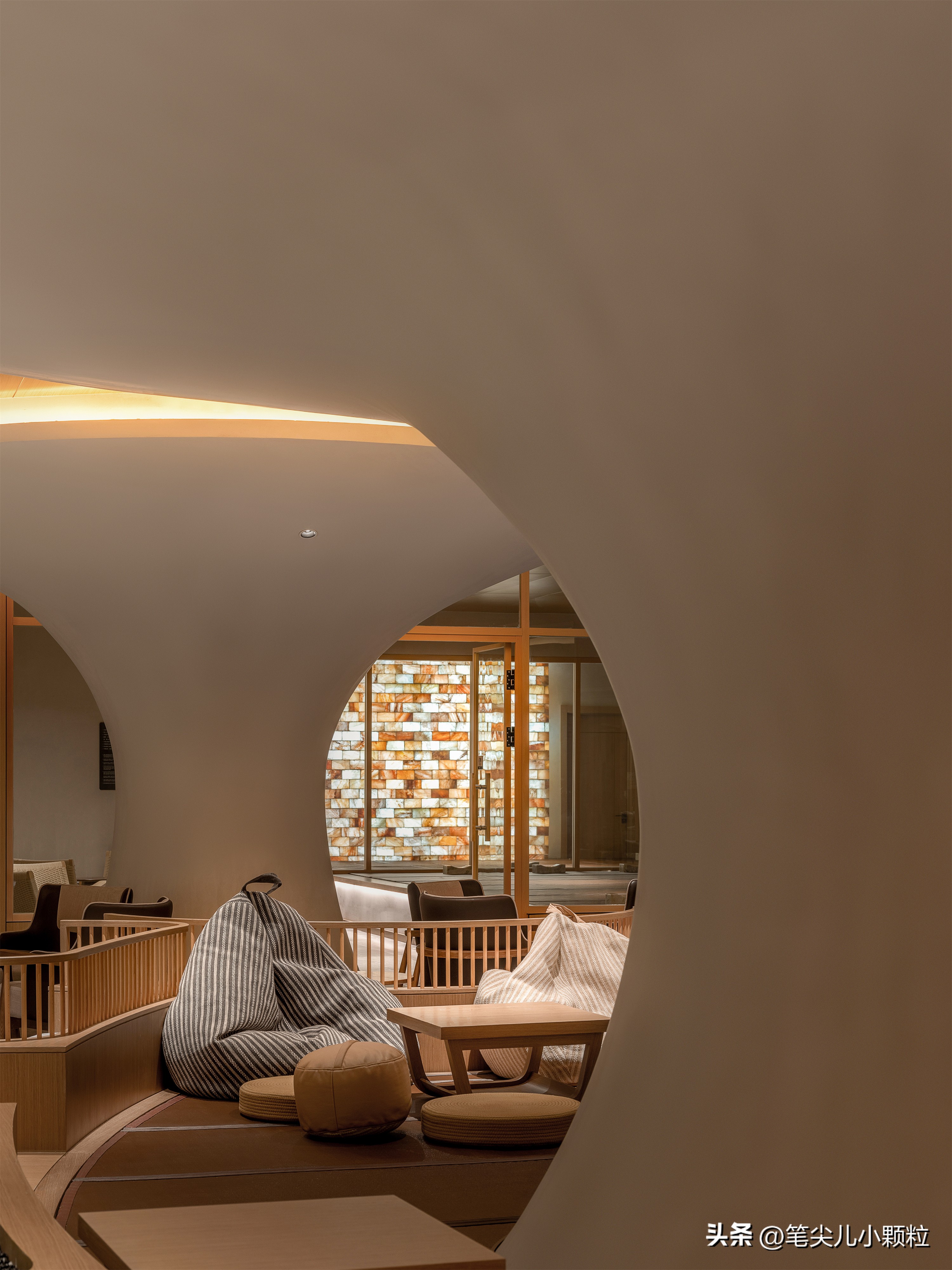 涓逛笢姘寸ぜ娓╂硥閰掑簵姘村惂,灞变笜鑱氭渤娓╂硥閰掑簵娲楁荡璁捐