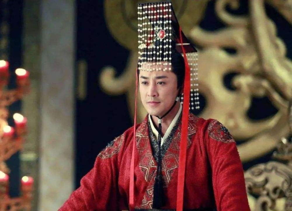 房子望坟墓是啥意思,房门望见坟墓儿孙应寻活路