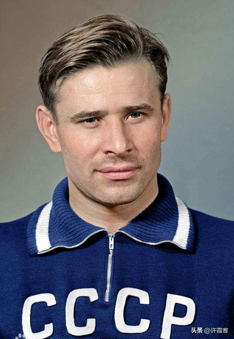 雅辛与贝利谁年龄大,贝利是最厉害的吗