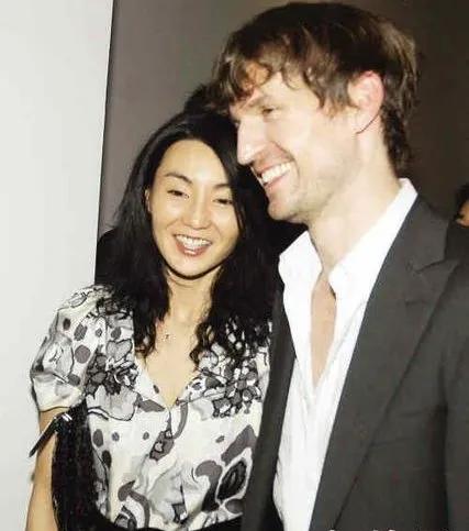 张曼玉从年轻到年老 (张曼玉35年容貌盘点)