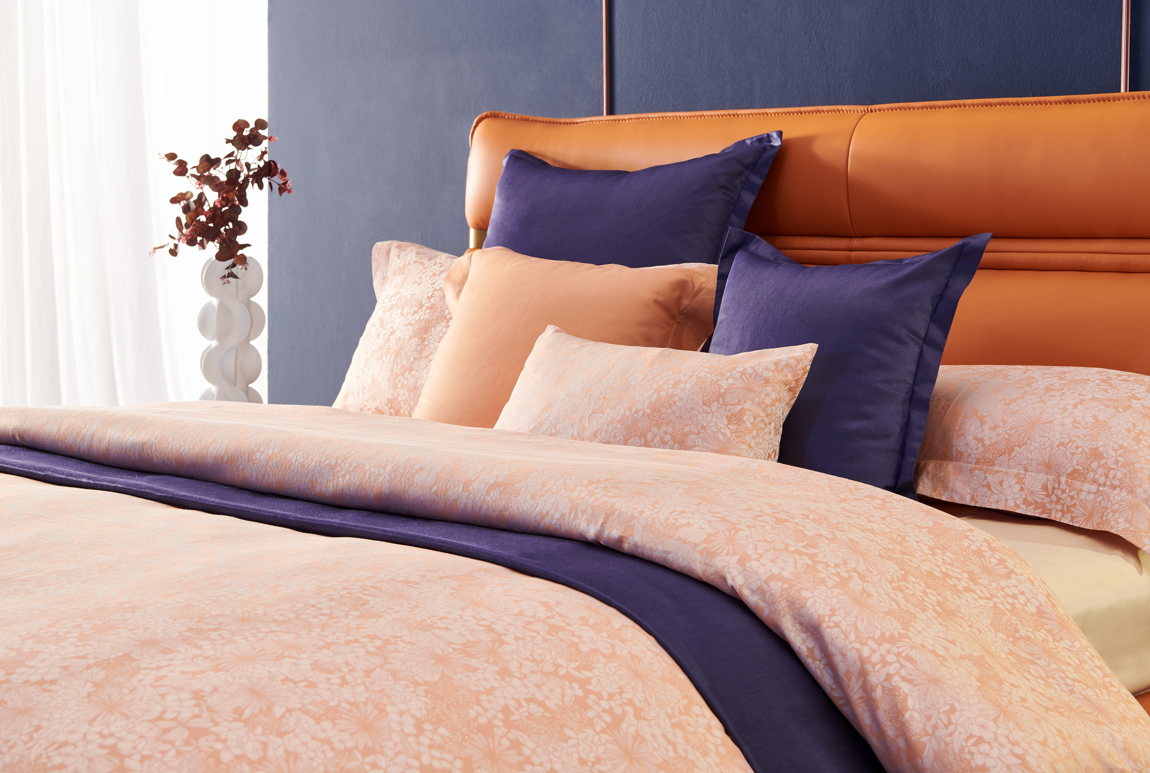 提亮屋里暖色系床品,装修卧室太冷床品搭配