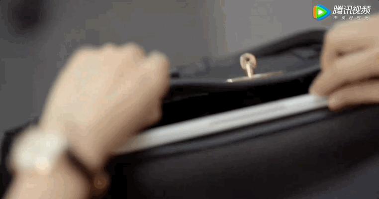 袁泉同款包包,袁泉的斜挎包