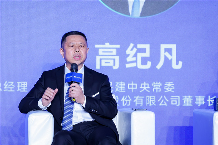 90后女孩子靠自己赚钱,90后女生不花一分钱净赚300万