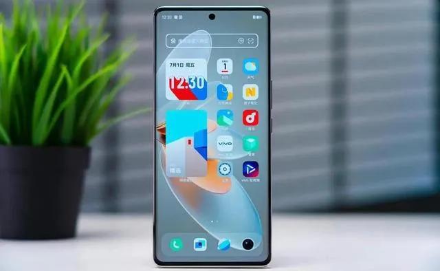 128g内存不够用置换什么手机合适,手机内存12gb变128gb